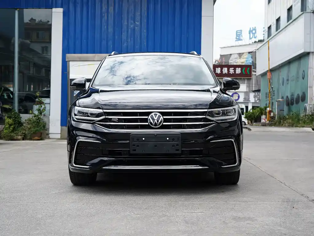 Volkswagen Tiguan L 2024
