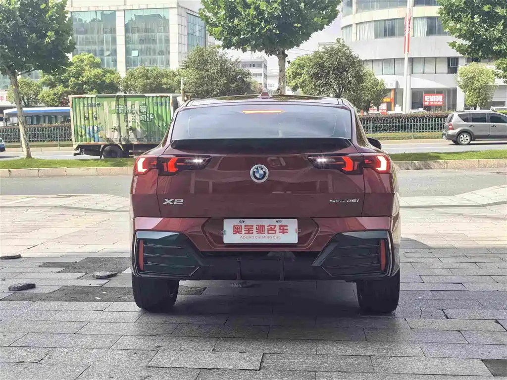 BMW X2 2024 — фото 8