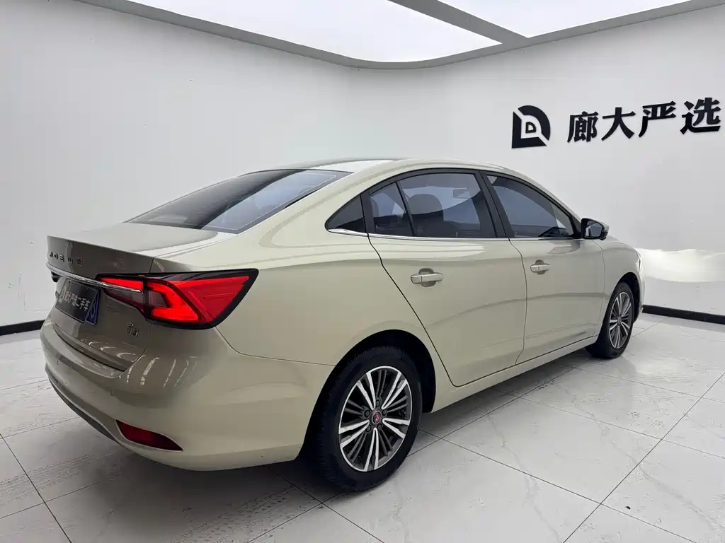 Roewe i5 2019 — фото 6