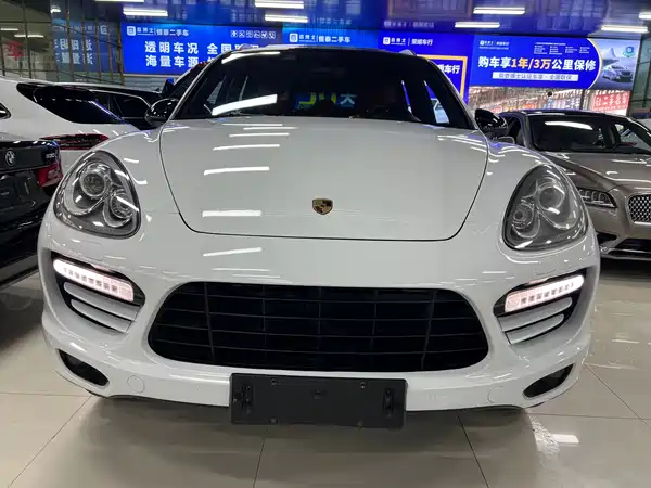 Porsche Cayenne 2011