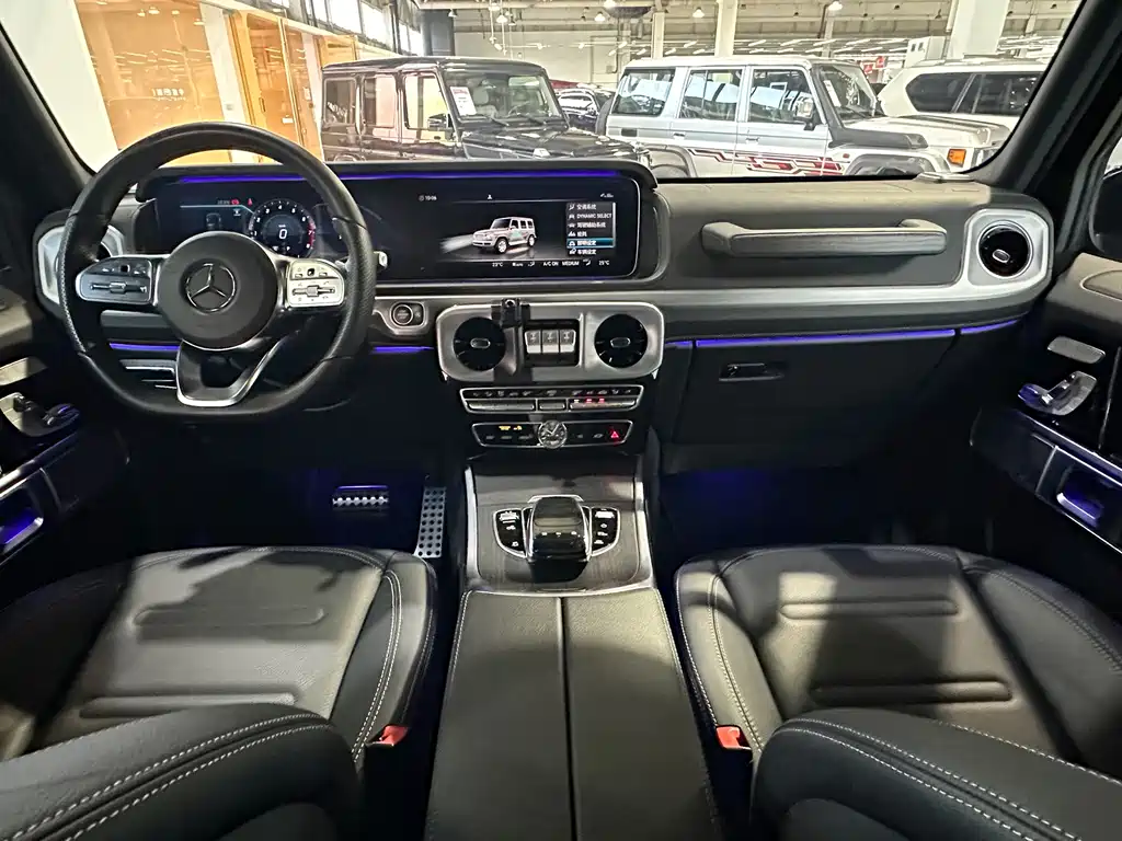 Mercedes-Benz G-Class 2023 — фото 18