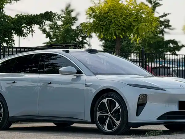 NIO ET5T 2025