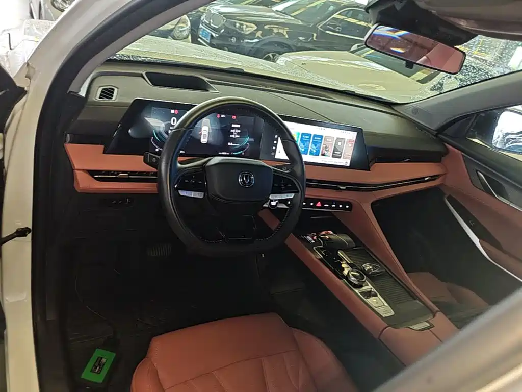 Changan CS75PLUS 2024 — фото 10