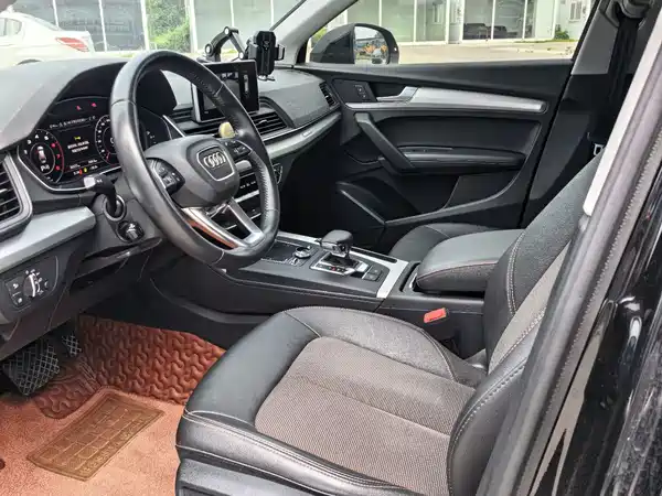 Audi Q5L 2019