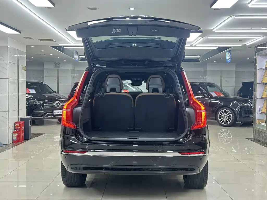 Volvo XC90 2024 — фото 7