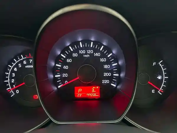 Kia K2 2015