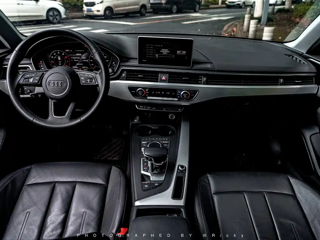 Audi A4L 2018 — фото 3