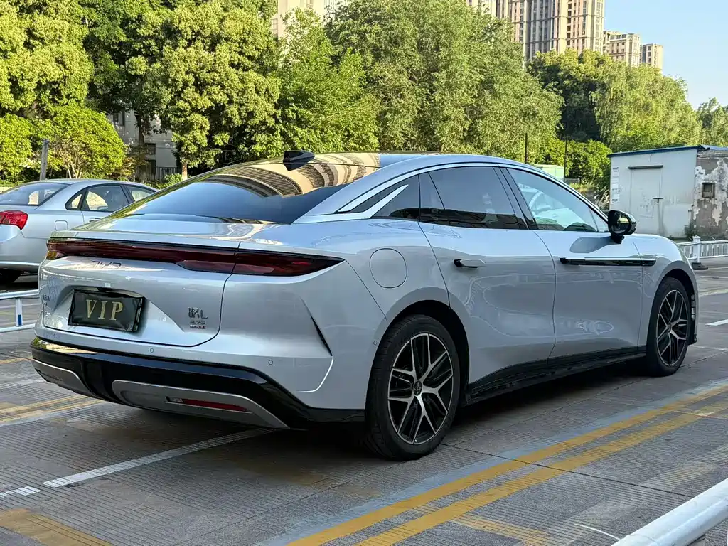 BYD Han L 2025 — фото 4