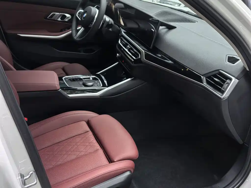 BMW 3 Series 2023
