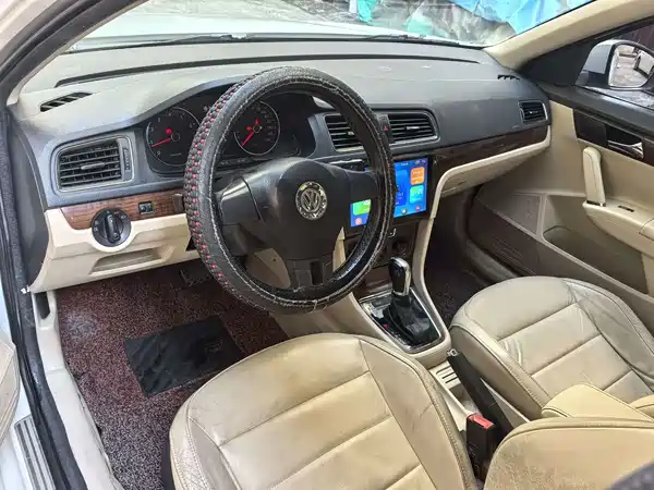 Volkswagen Lavida 2014