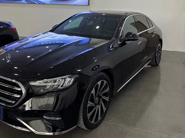 Mercedes-Benz E-Class 2024