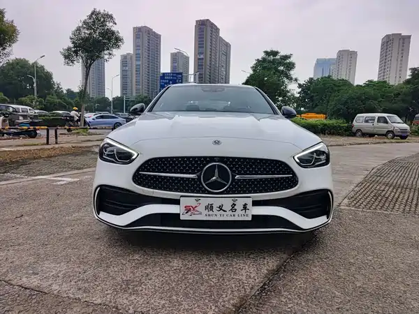 Mercedes-Benz C-Class 2024