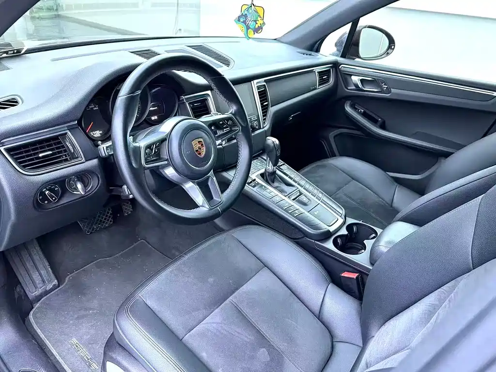 Porsche Macan 2017 — фото 5