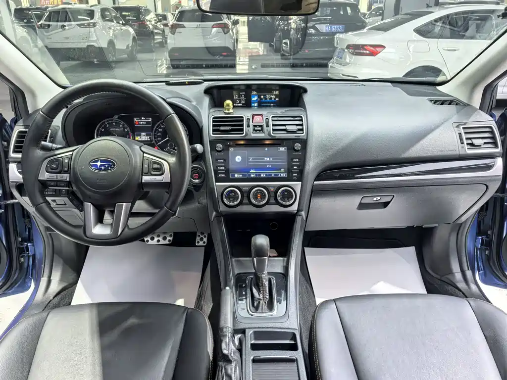Subaru XV 2017 — фото 10