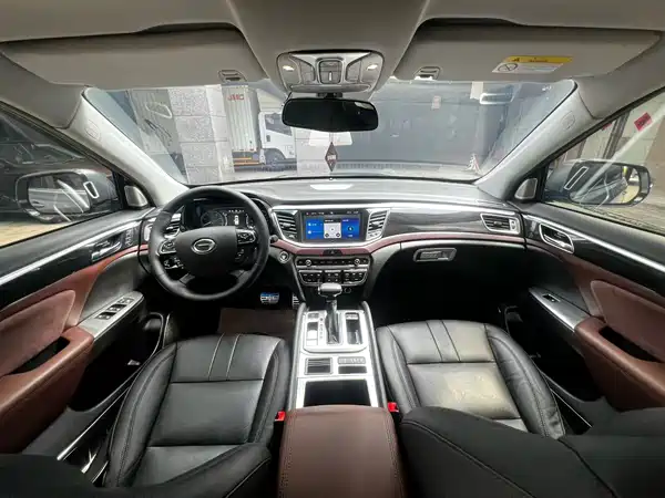 GAC Trumpchi GS8 2018
