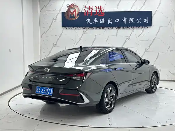 Hyundai Elantra 2023