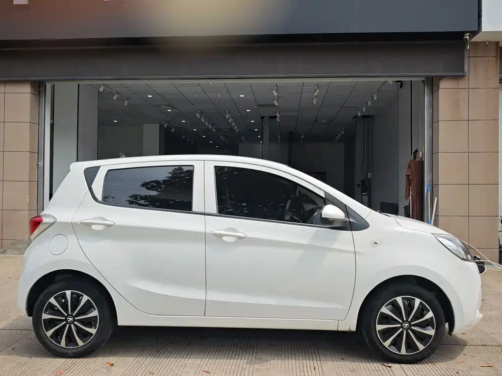 Changan Benben E-Star 2021 — фото 2