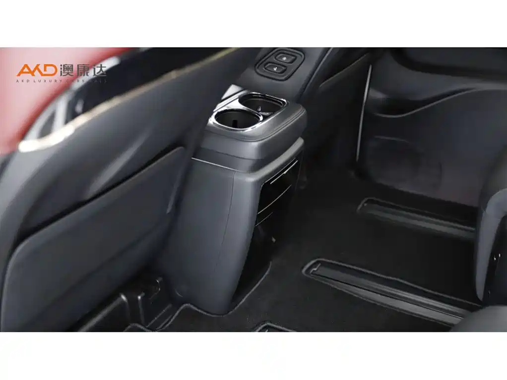 GAC Motor Trumpchi M8 2023 — фото 10