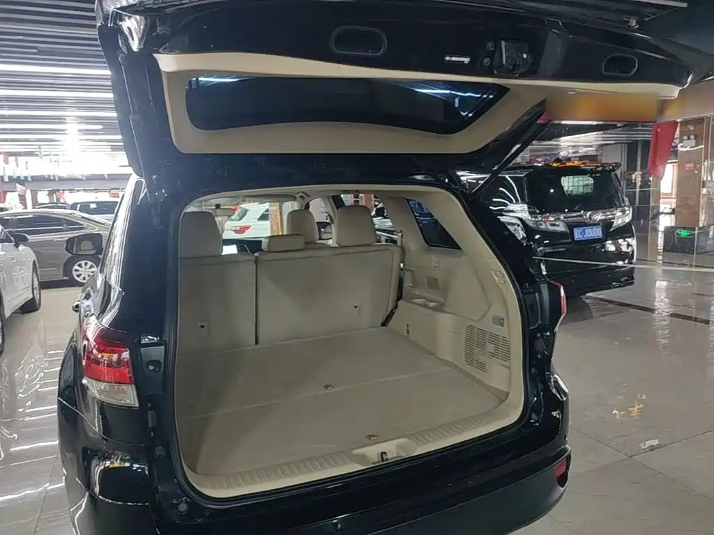 Toyota Highlander 2019 — фото 19