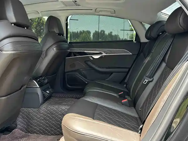 Audi A8 2022