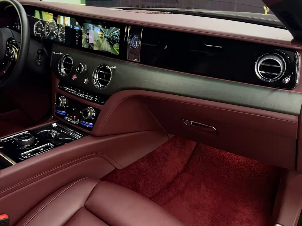 Rolls-Royce Ghost 2022 — фото 11