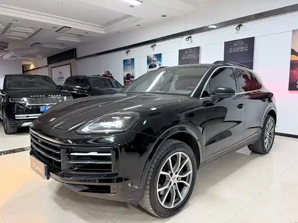 Porsche Cayenne 2025