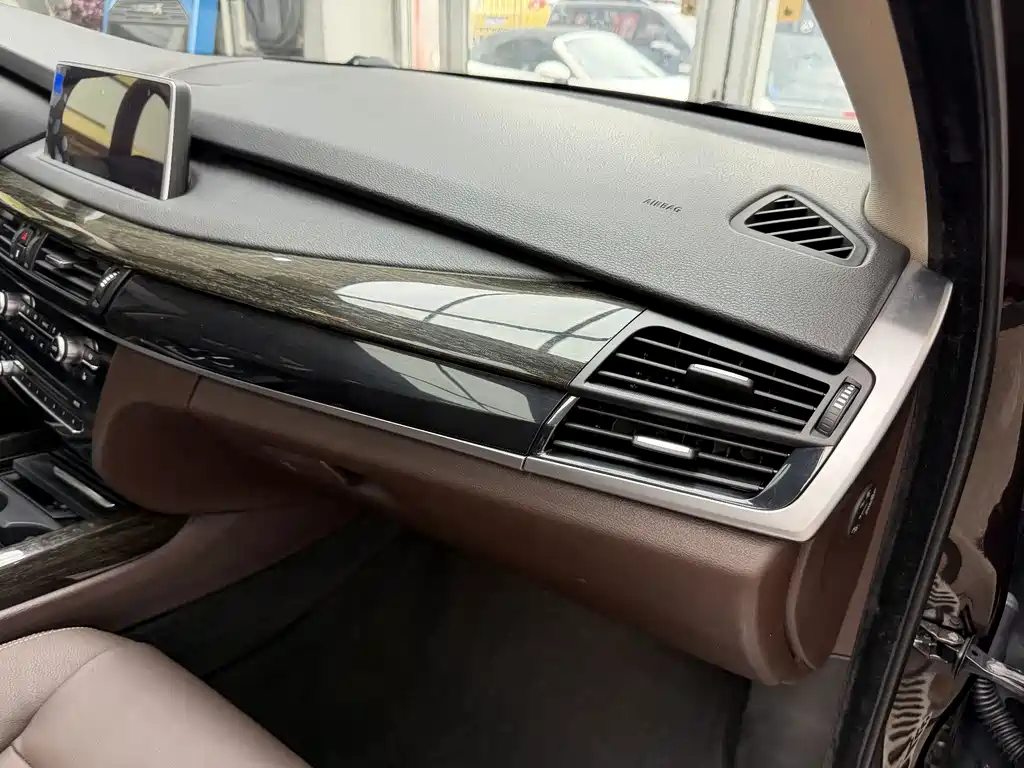 BMW X5 2014 — фото 14
