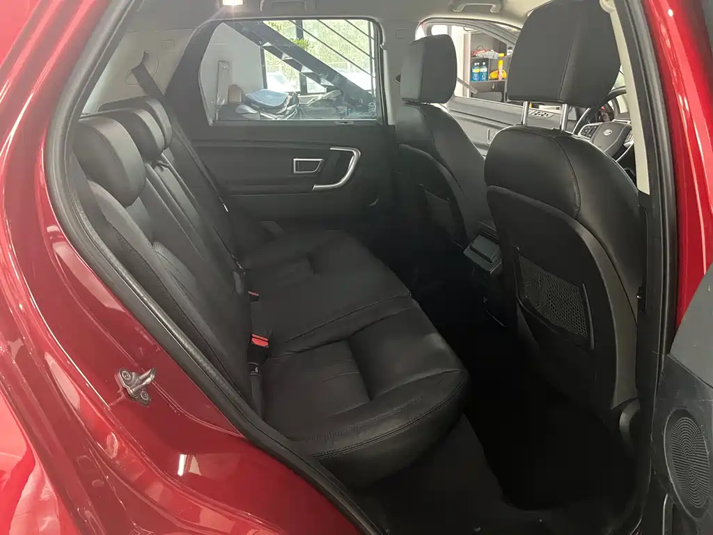 Land Rover Discovery Sport 2018 — фото 10