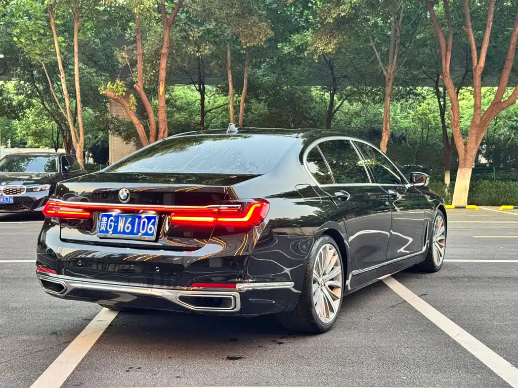 BMW 7 Series 2020 — фото 15