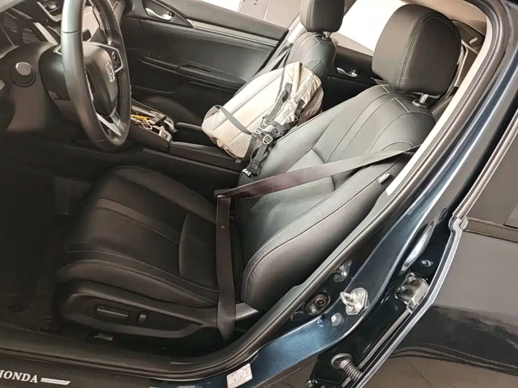 Honda Civic 2018 — фото 15