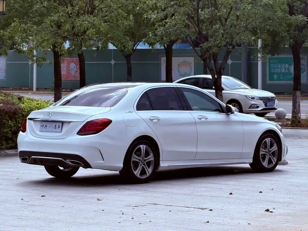 Mercedes-Benz C-Class 2018 — фото 12