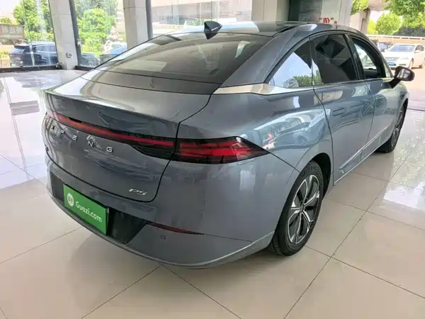 XPeng P5 2025