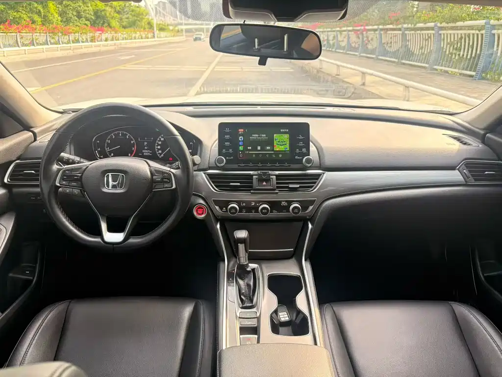 Honda Accord 2020 — фото 8