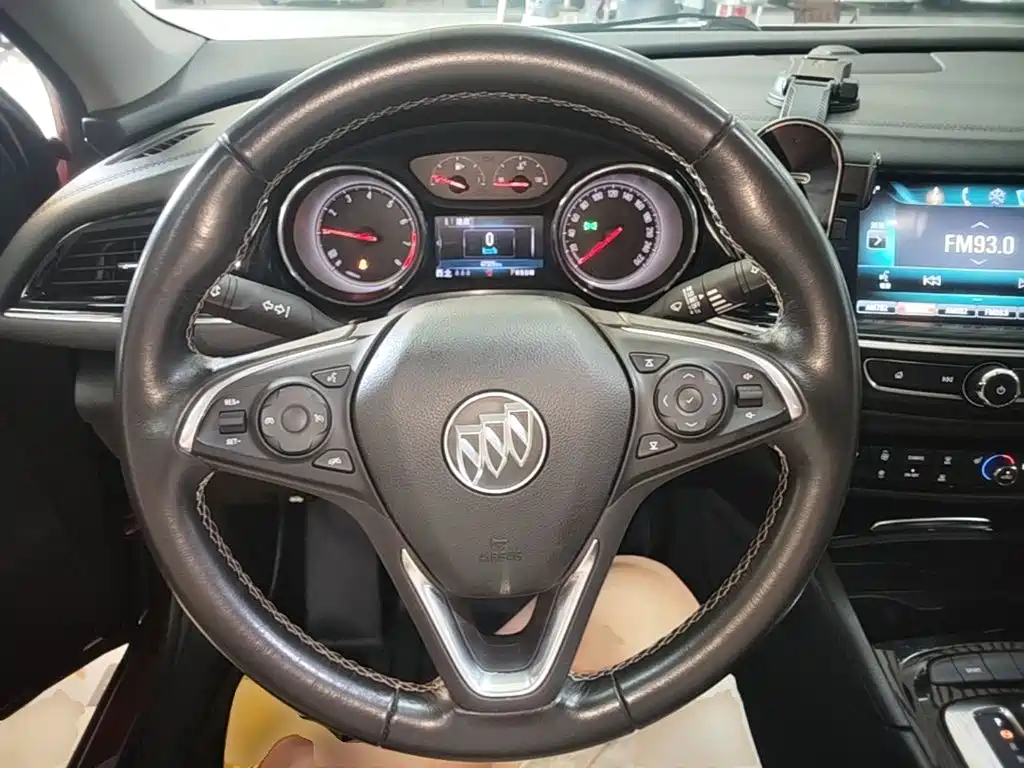 Buick Regal 2018 — фото 11
