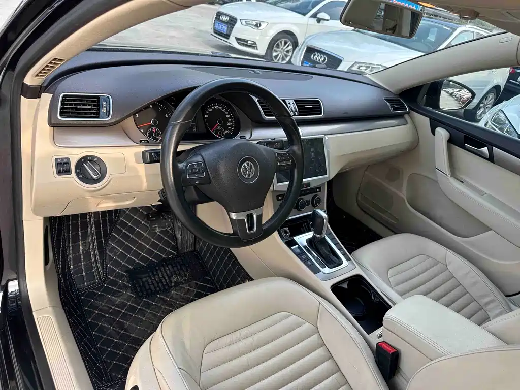 Volkswagen Magotan 2015