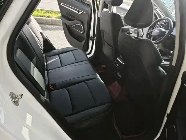 Geely Emgrand 2023 — фото 14