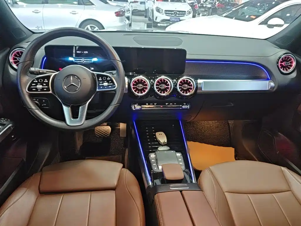 Mercedes-Benz GLB 2023 — фото 10
