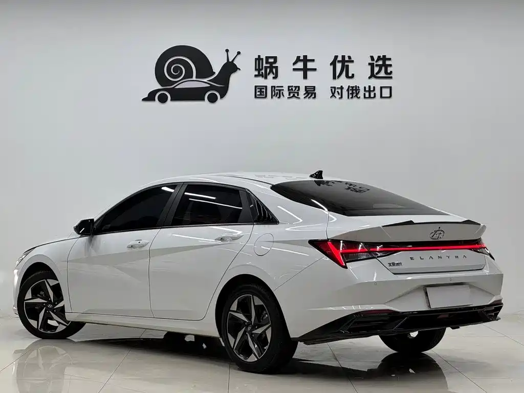 Hyundai Elantra 2023