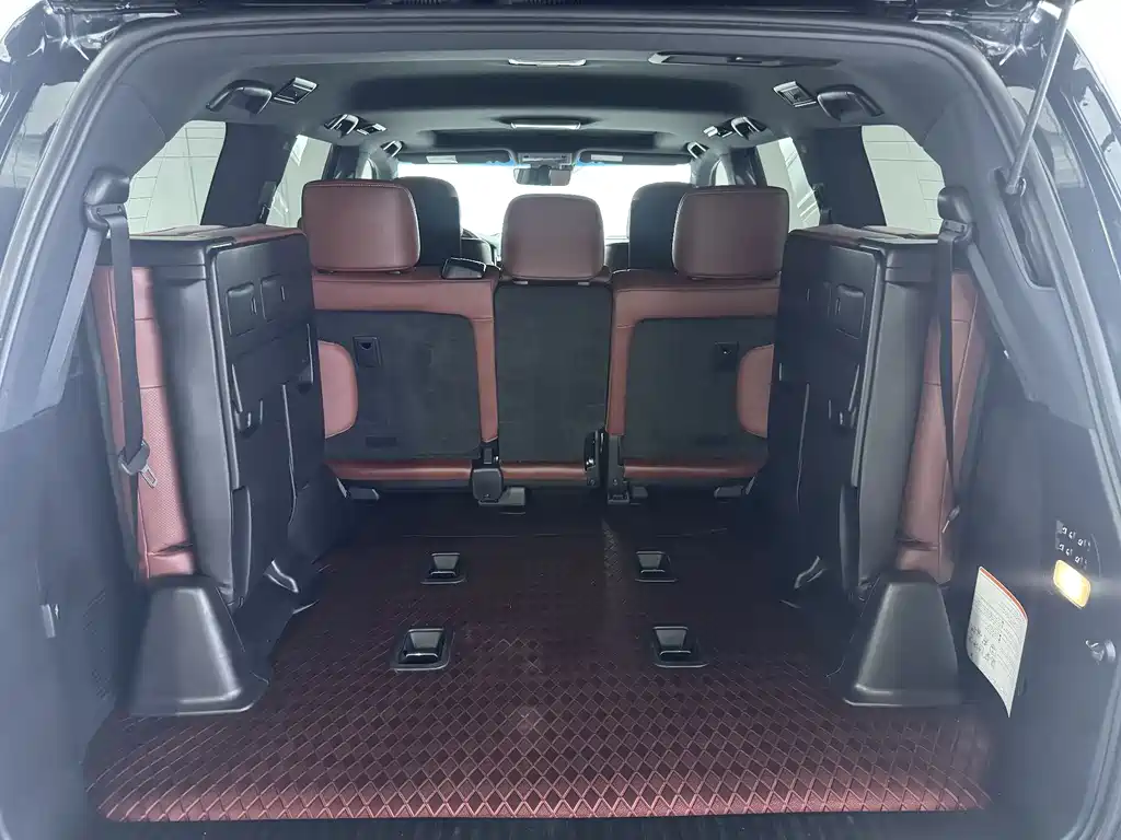 Lexus LX 2020 — фото 18