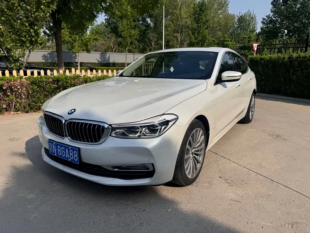 BMW 6 Series GT 2018 — фото 2