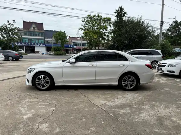 Mercedes-Benz C-Class 2016