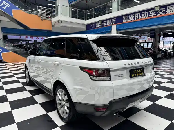 Land Rover Range Rover Sport 2015