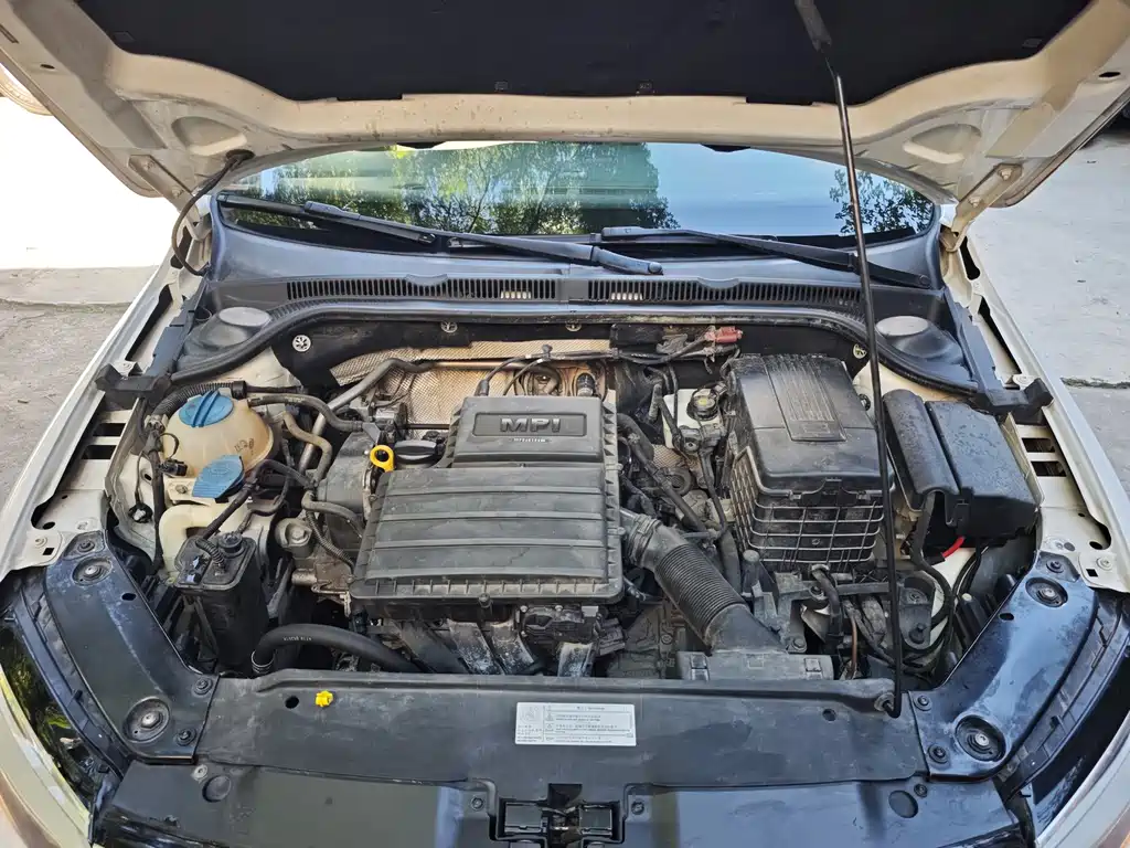 Volkswagen Sagitar 2017