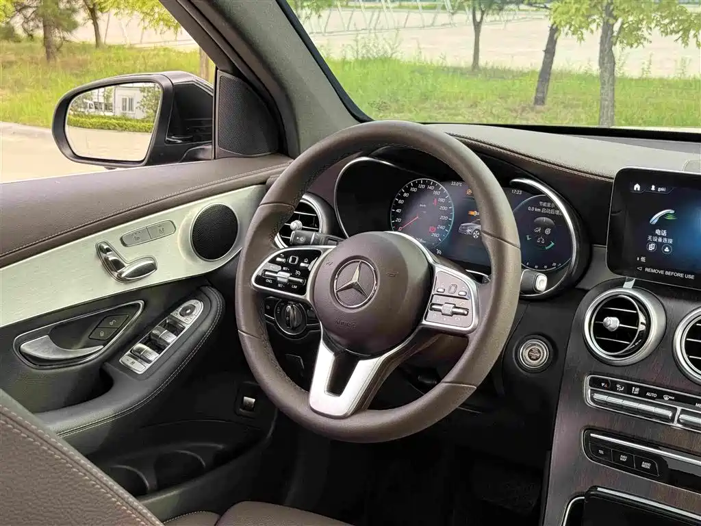 Mercedes-Benz GLC 2022 — фото 16