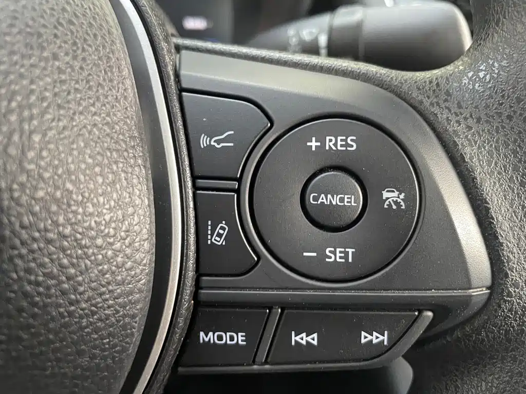 Toyota Corolla 2023 — фото 35