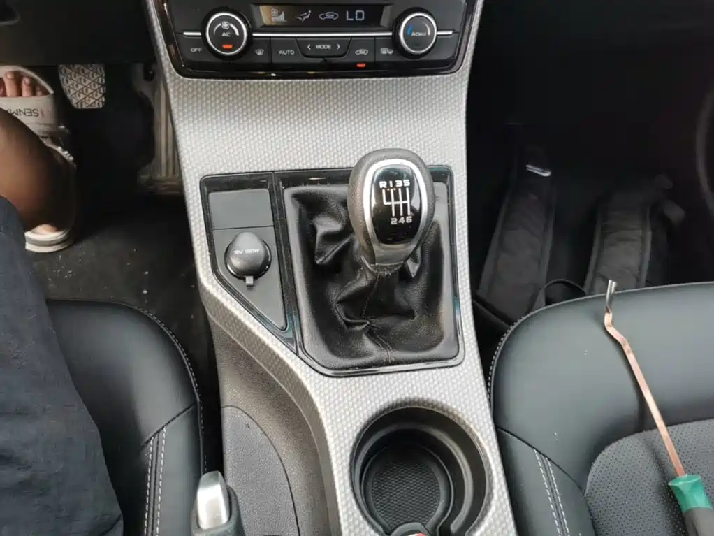Geely Emgrand GS 2017 — фото 14