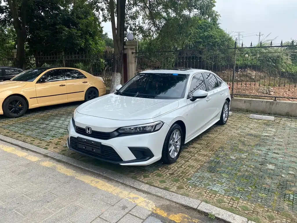 Honda Civic 2021 — фото 1
