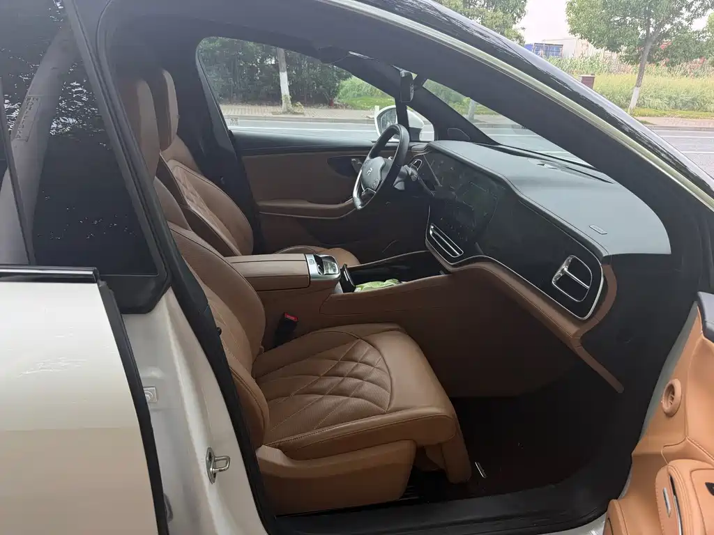 Roewe Feifan R7 2023 — фото 12