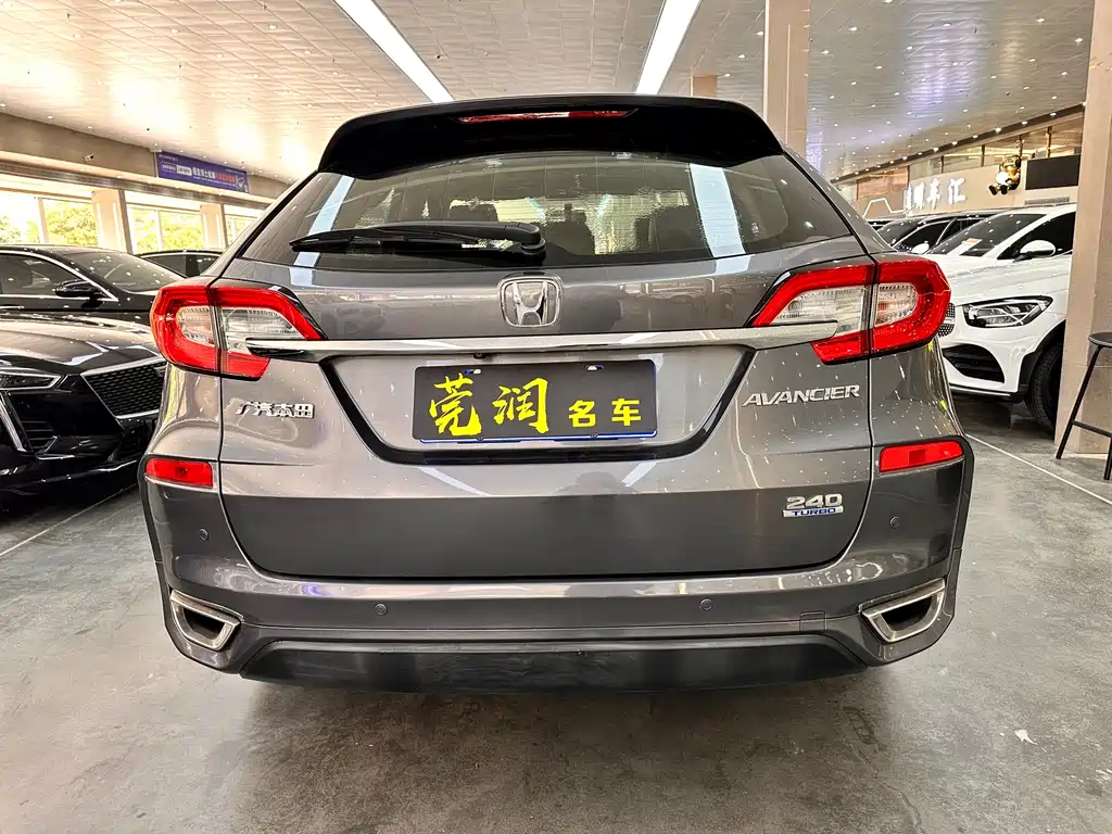 Honda Avancier 2018 — фото 15