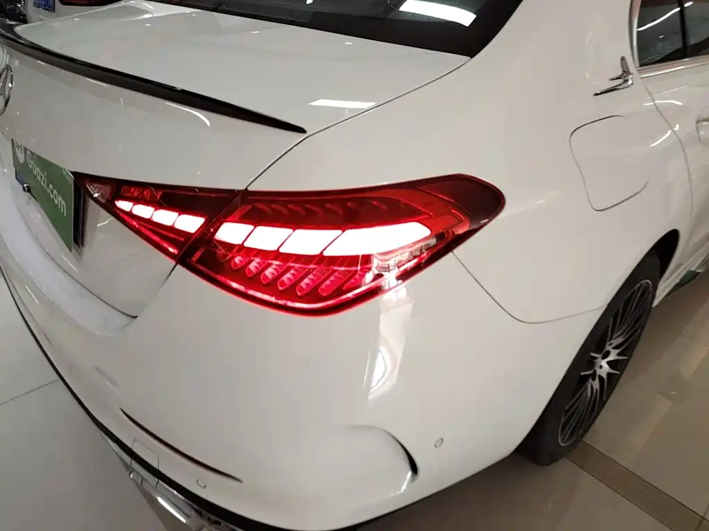 Mercedes-Benz C-Class 2023 — фото 8